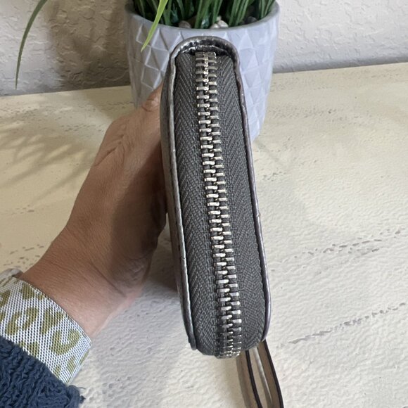 Michael Kors Jet Set Continental Logo Large Silver Wallets Brand - Picture 5 of 11